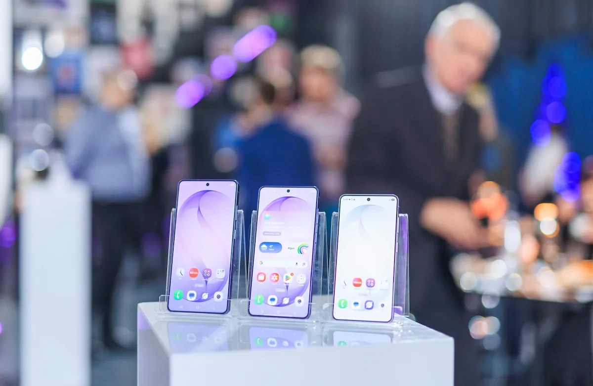 Samsung lansseeris maailma esimese Privacy Display’ga S26 Ultra ja tõi turule ka S26+ ning S26 mudelid